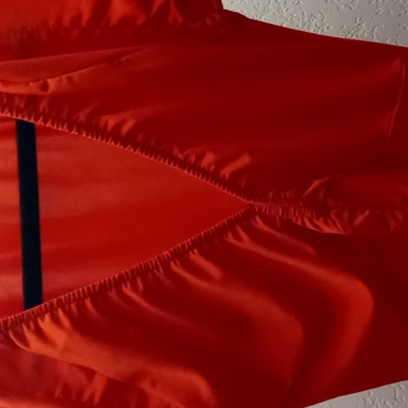 Red top made in Italy Size Small - Picture 2 of 2